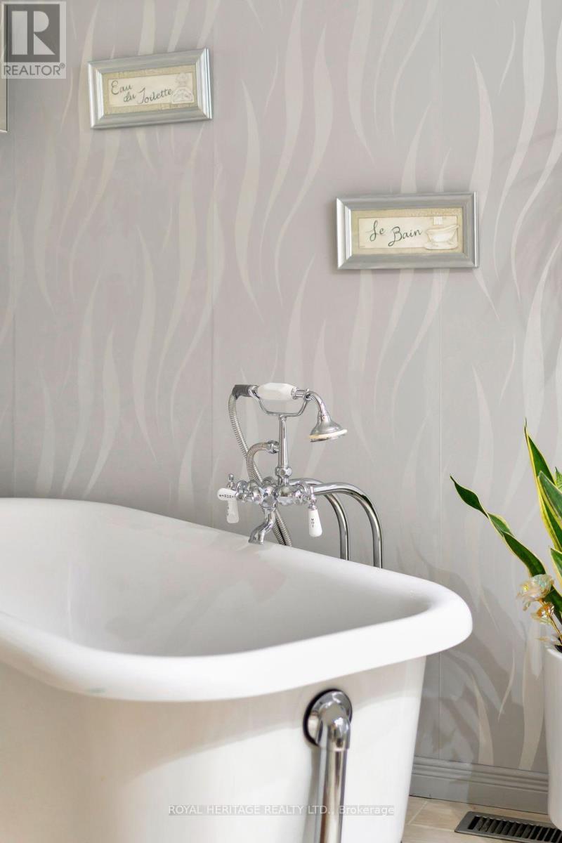 155 Prince Edward Street, Brighton, ON - Indoor Photo Showing Bathroom