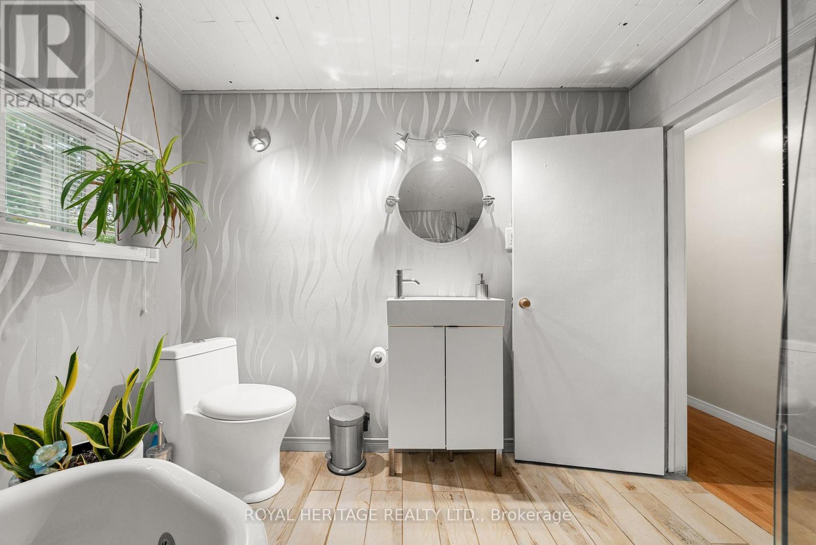 155 Prince Edward Street, Brighton, ON - Indoor Photo Showing Bathroom