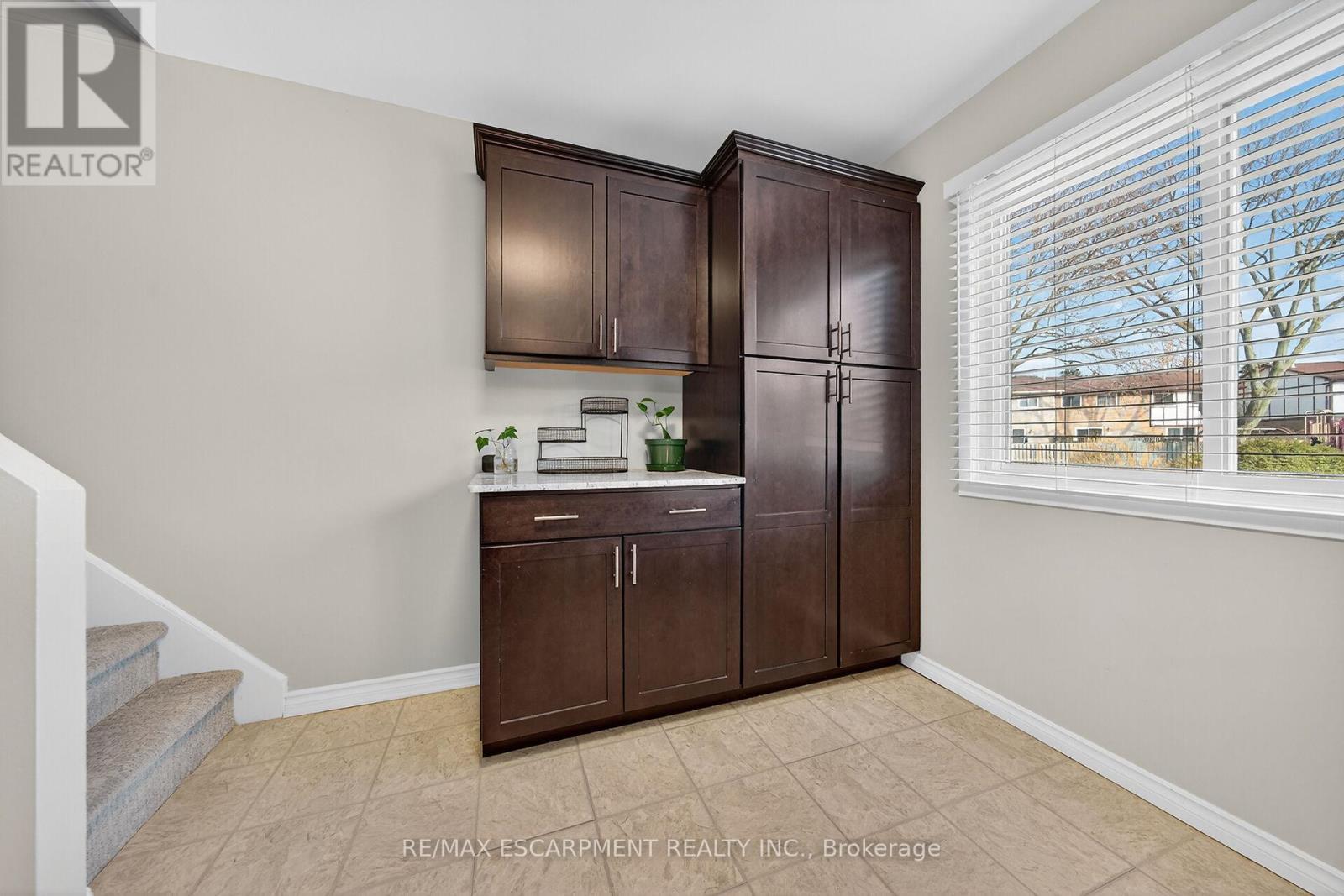 64 - 145 Rice Avenue, Hamilton, ON - Indoor