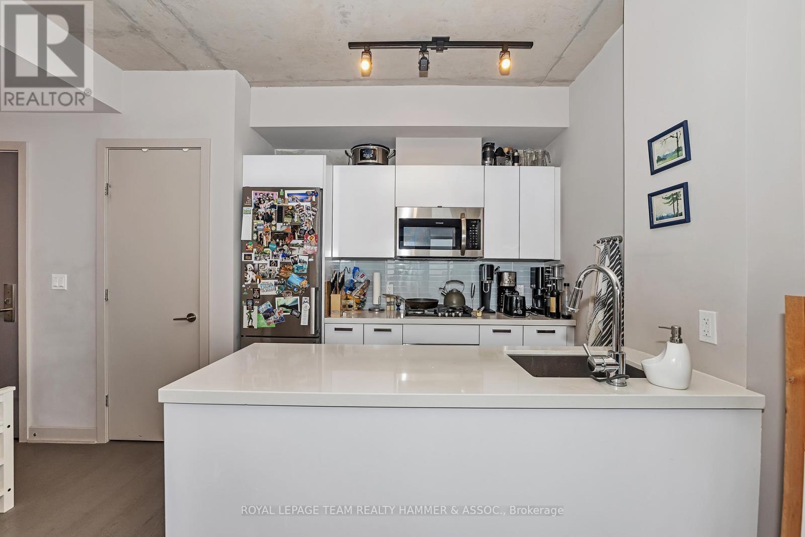 1803 - 203 Catherine Street, Ottawa, ON - Indoor Photo Showing Kitchen