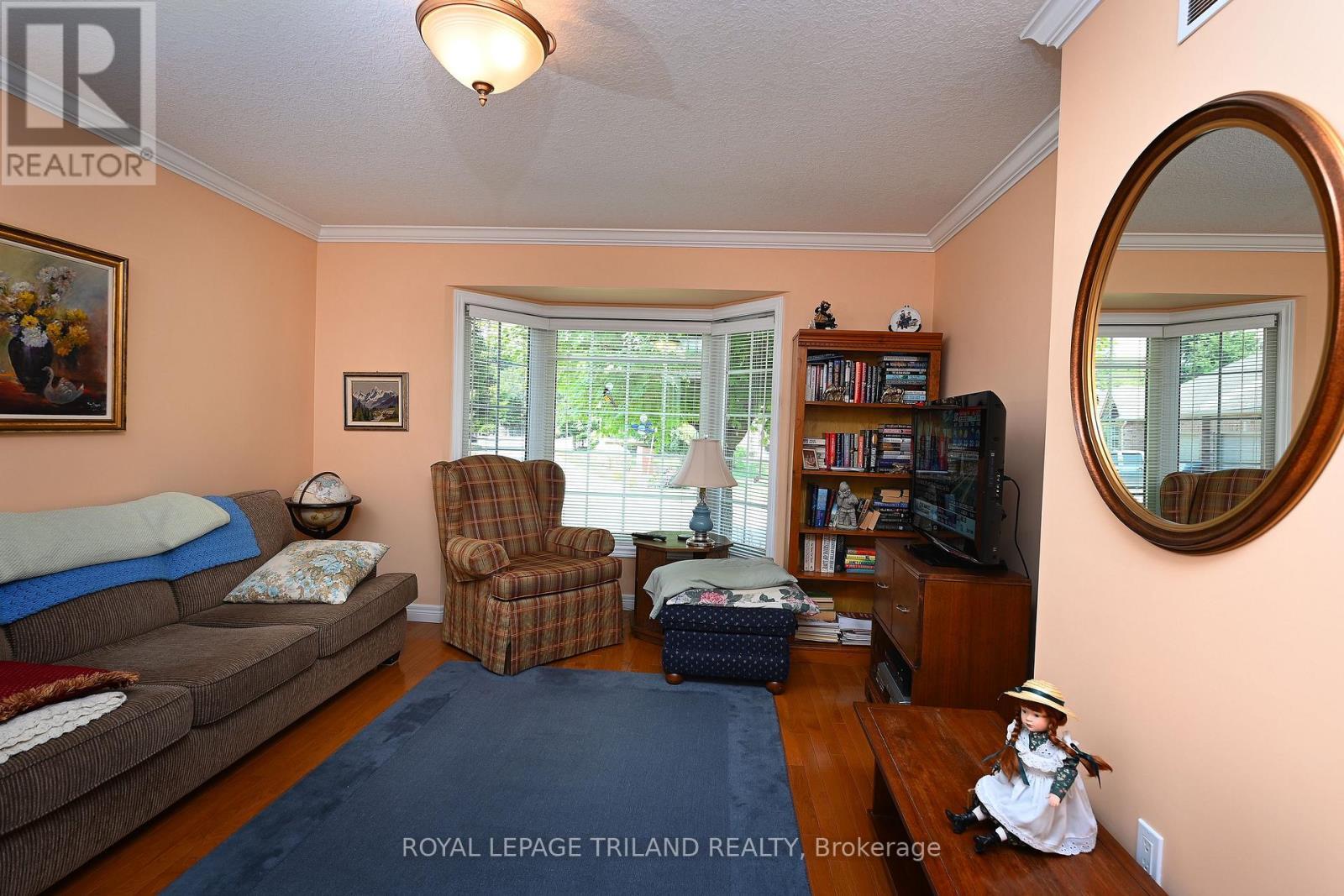 5 - 4067 Colonel Talbot Road, London South (South V), ON - Indoor Photo Showing Living Room