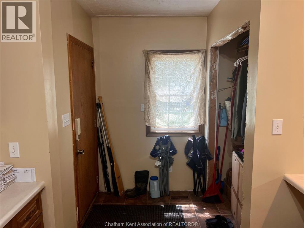 44/48 Wilson Street, Wallaceburg, ON - Indoor