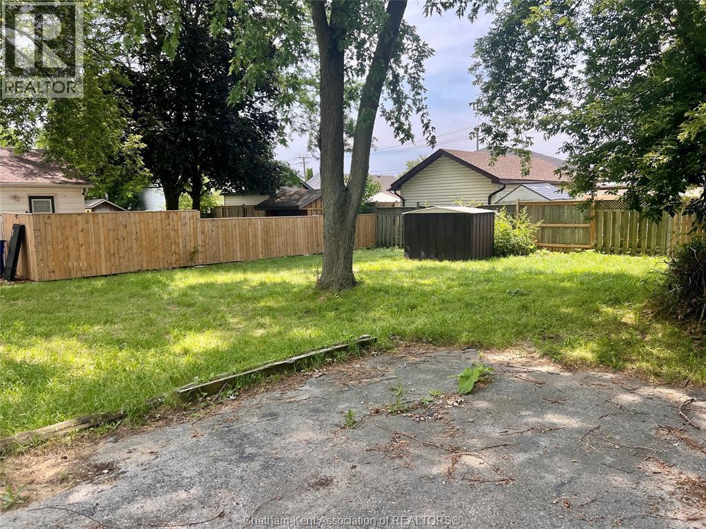 44/48 Wilson Street, Wallaceburg, ON - Outdoor With Backyard