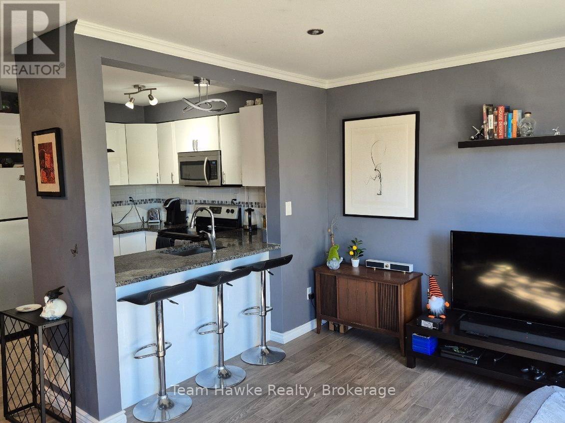 53 - 778 William Street, Midland, ON - Indoor Photo Showing Kitchen