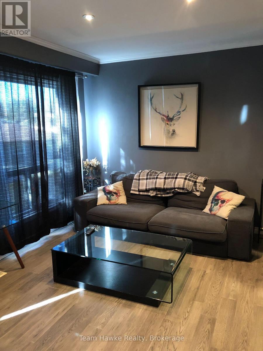 53 - 778 William Street, Midland, ON - Indoor Photo Showing Living Room