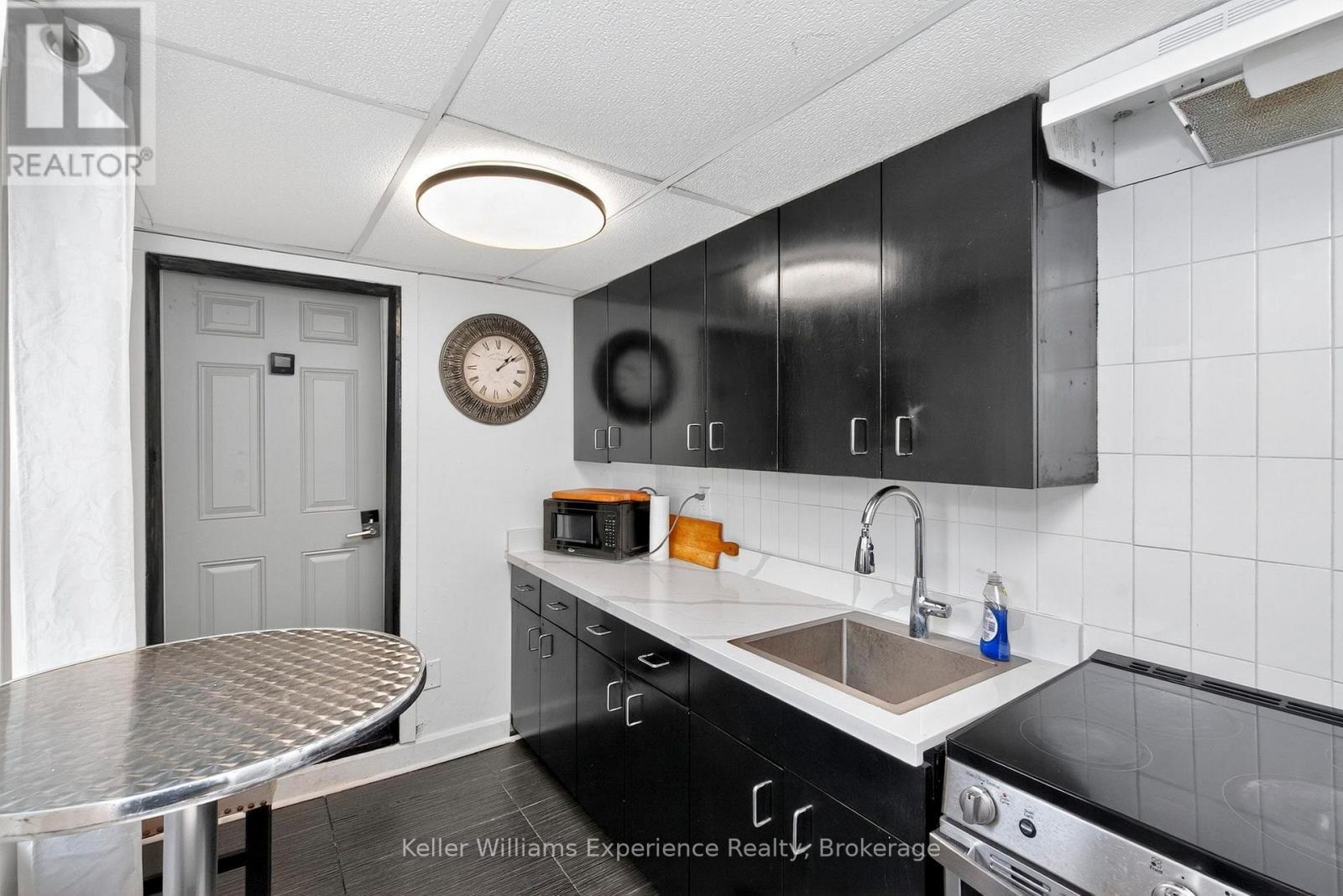 49 Mary Street, Barrie (City Centre), ON