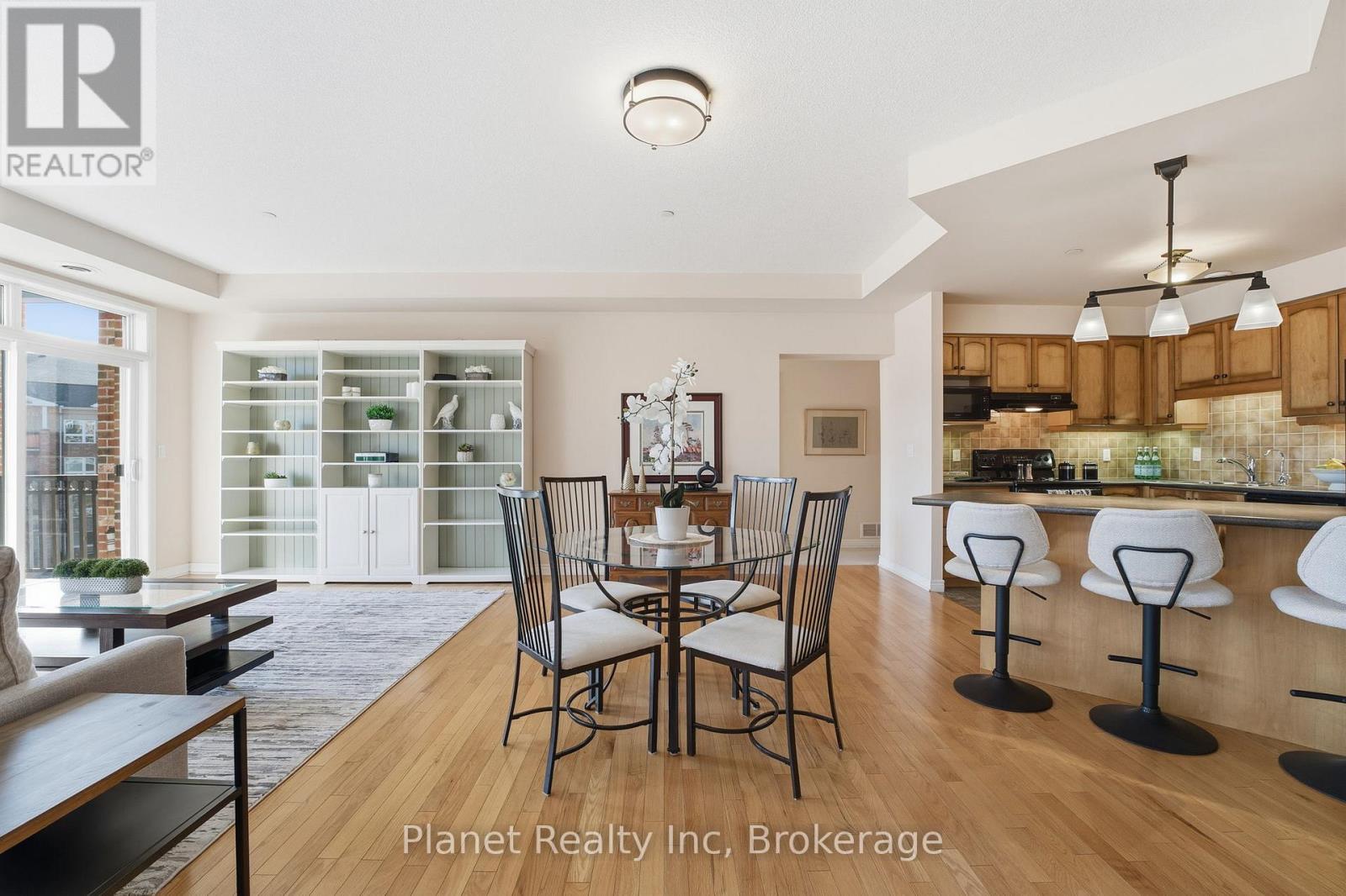 1 - 301 - 65 Bayberry Drive, Guelph (Village By The Arboretum), ON