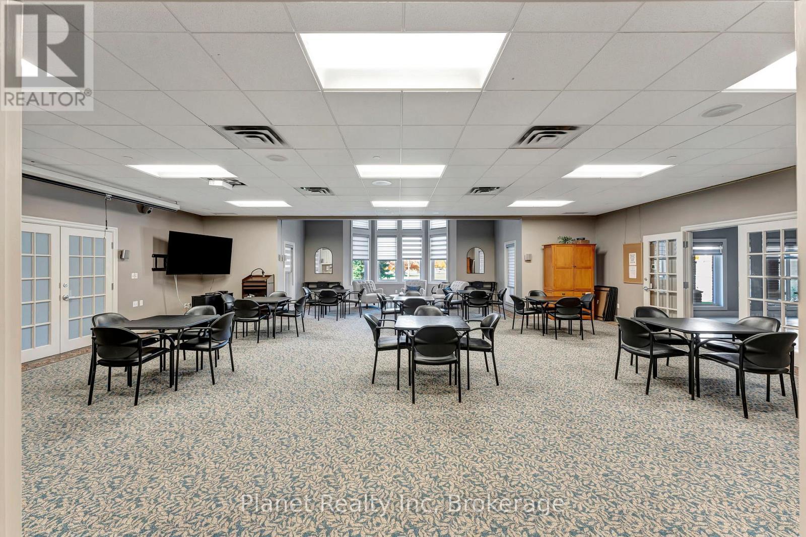 301 - 65 Bayberry Drive, Guelph (Village By The Arboretum), ON