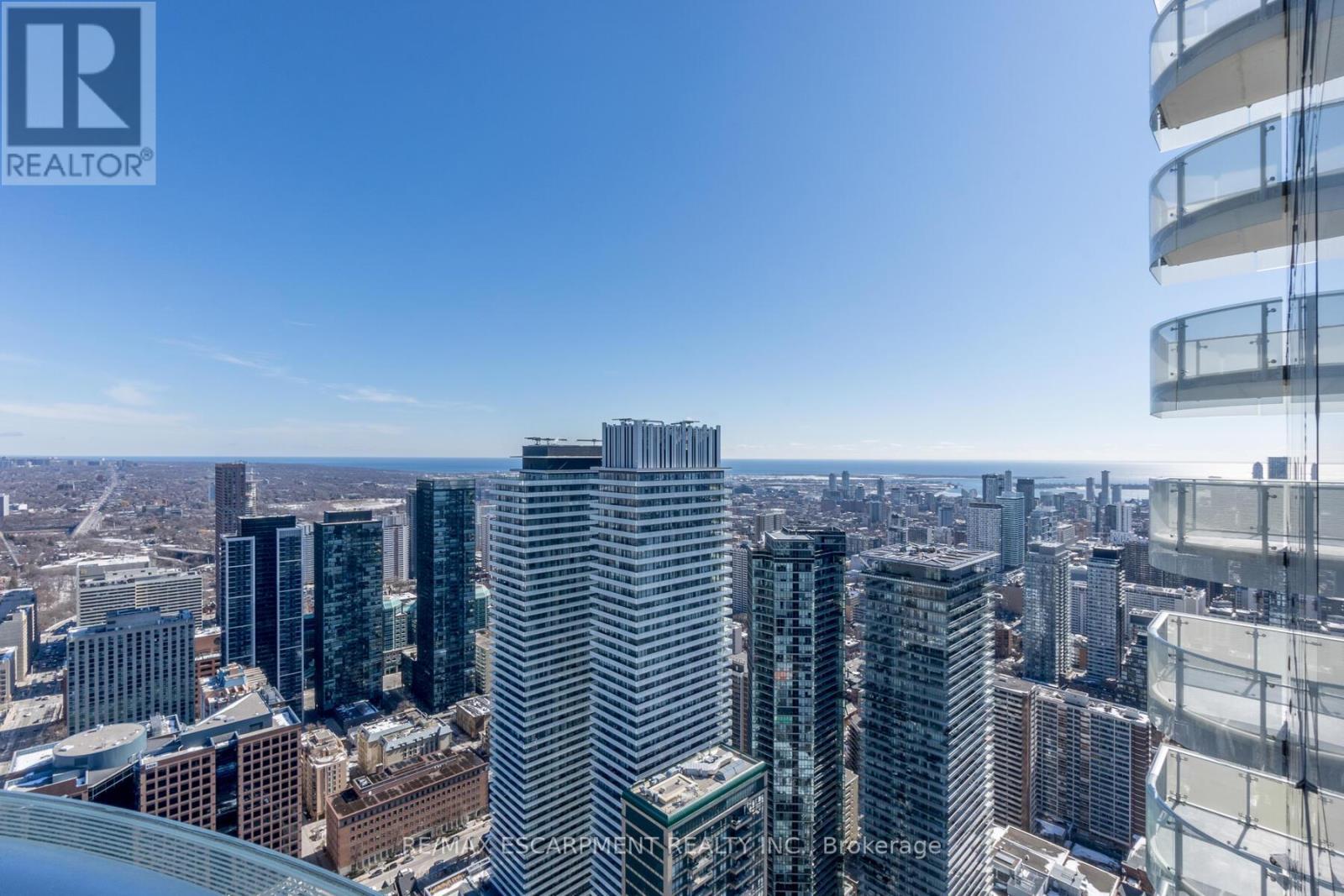 5503 - 1 Bloor Street E, Toronto, ON - Outdoor With Balcony