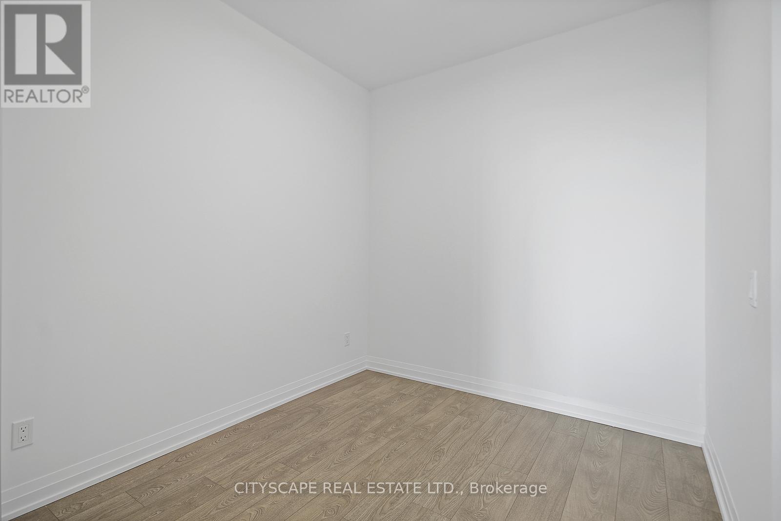 617 - 286 Main Street, Toronto, ON - Indoor Photo Showing Other Room