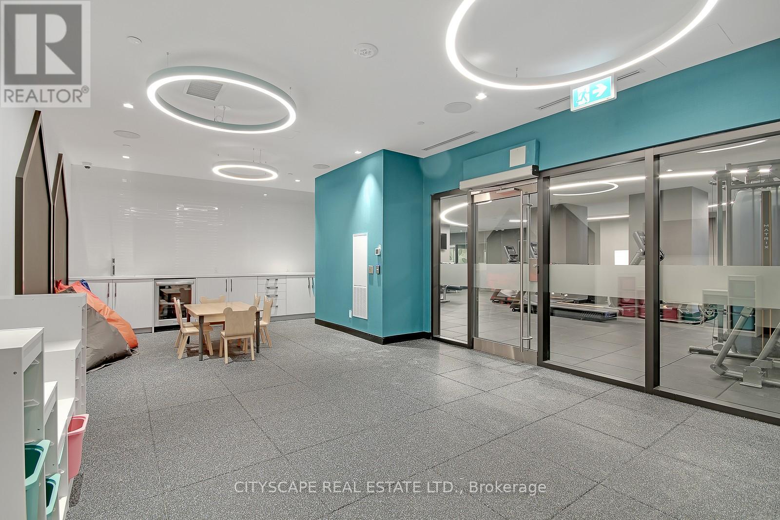 617 - 286 Main Street, Toronto, ON - Indoor Photo Showing Other Room