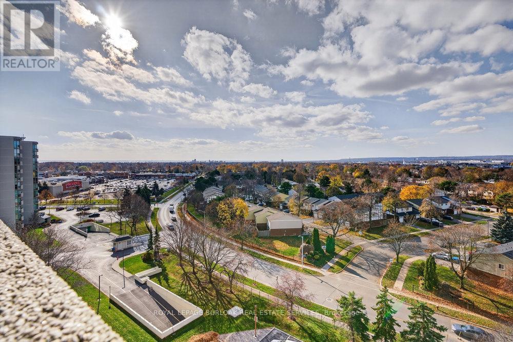 1007 - 5090 Pinedale Avenue, Burlington, ON - Outdoor With View