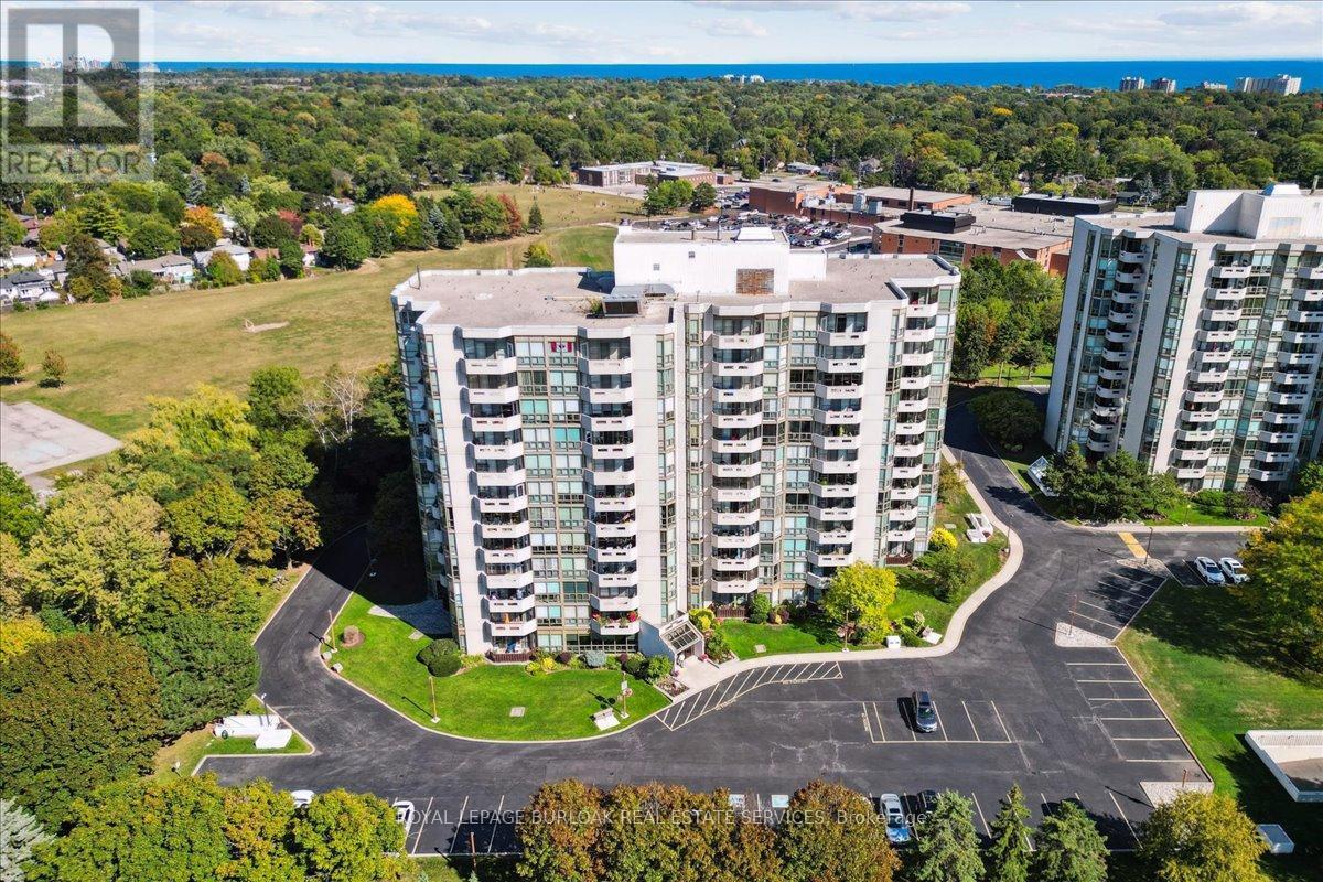 1007 - 5090 Pinedale Avenue, Burlington, ON - Outdoor With View
