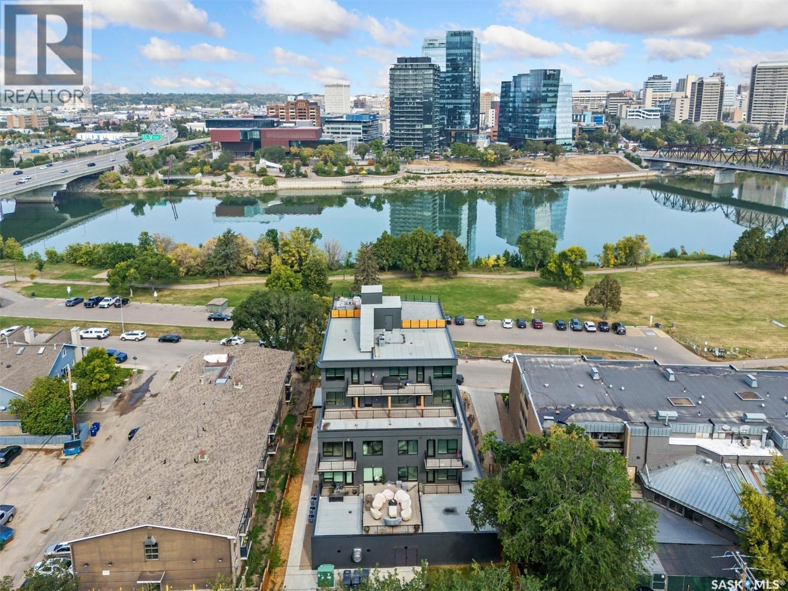 301 212 E Saskatchewan Crescent E, Saskatoon, SK - Outdoor With Body Of Water With View