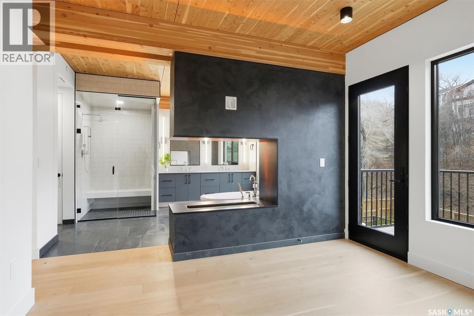 301 212 E Saskatchewan Crescent E, Saskatoon, SK - Indoor Photo Showing Other Room