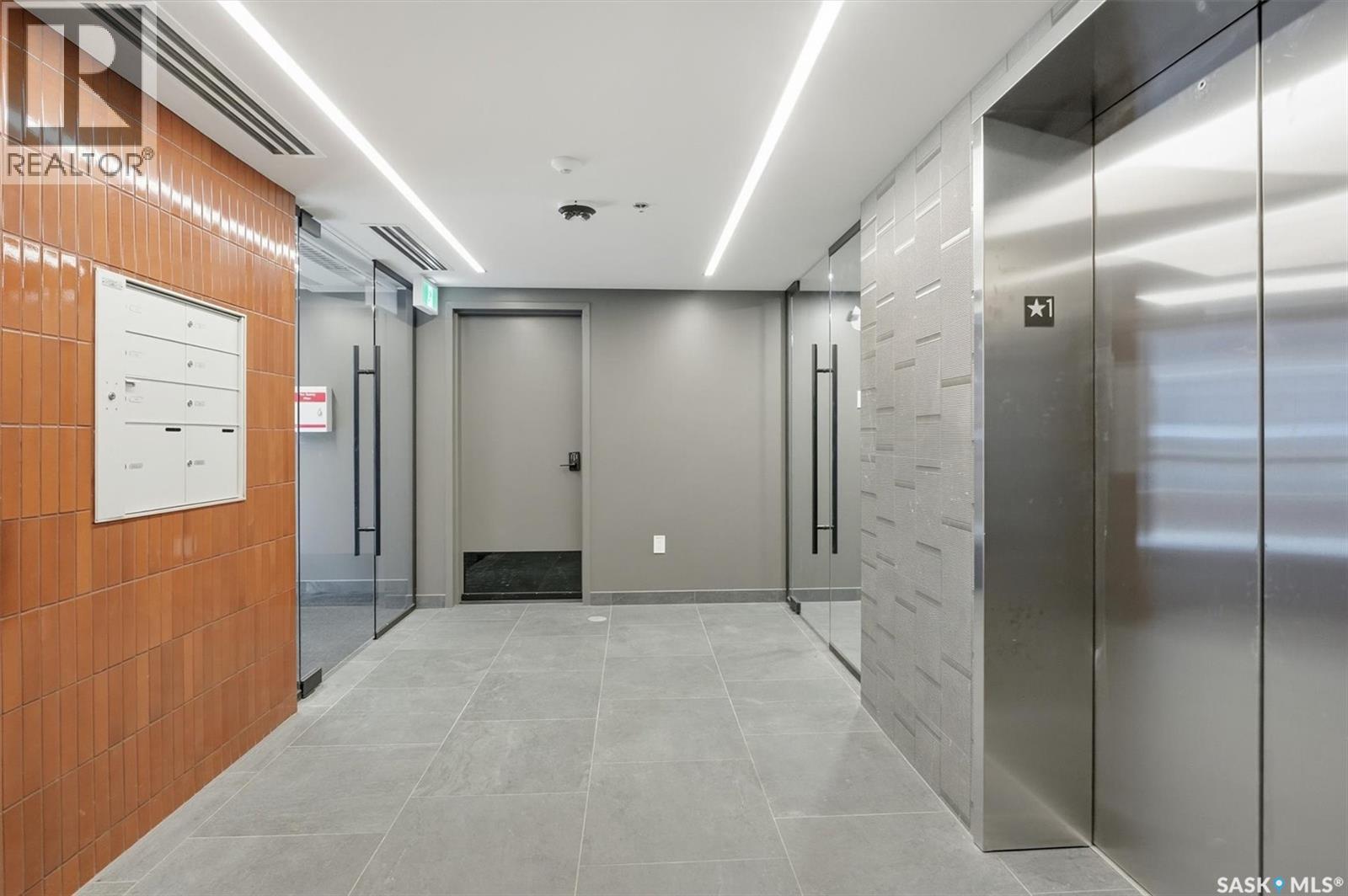 301 212 E Saskatchewan Crescent E, Saskatoon, SK - Indoor Photo Showing Other Room