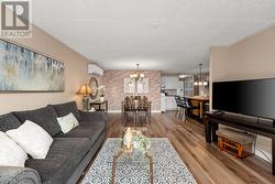 Bright & spacious layout -