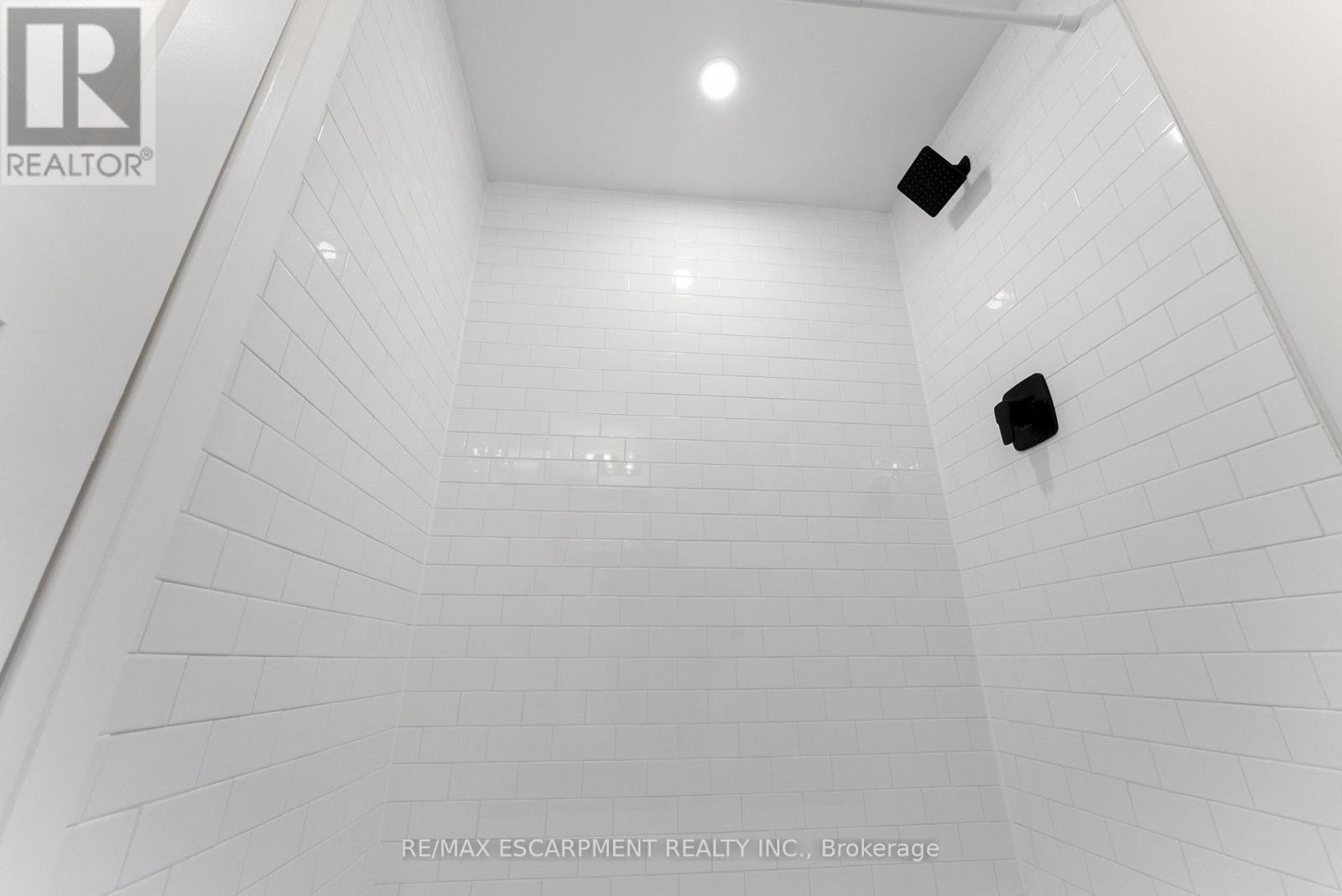 11 Marcella Crescent, Hamilton, ON -