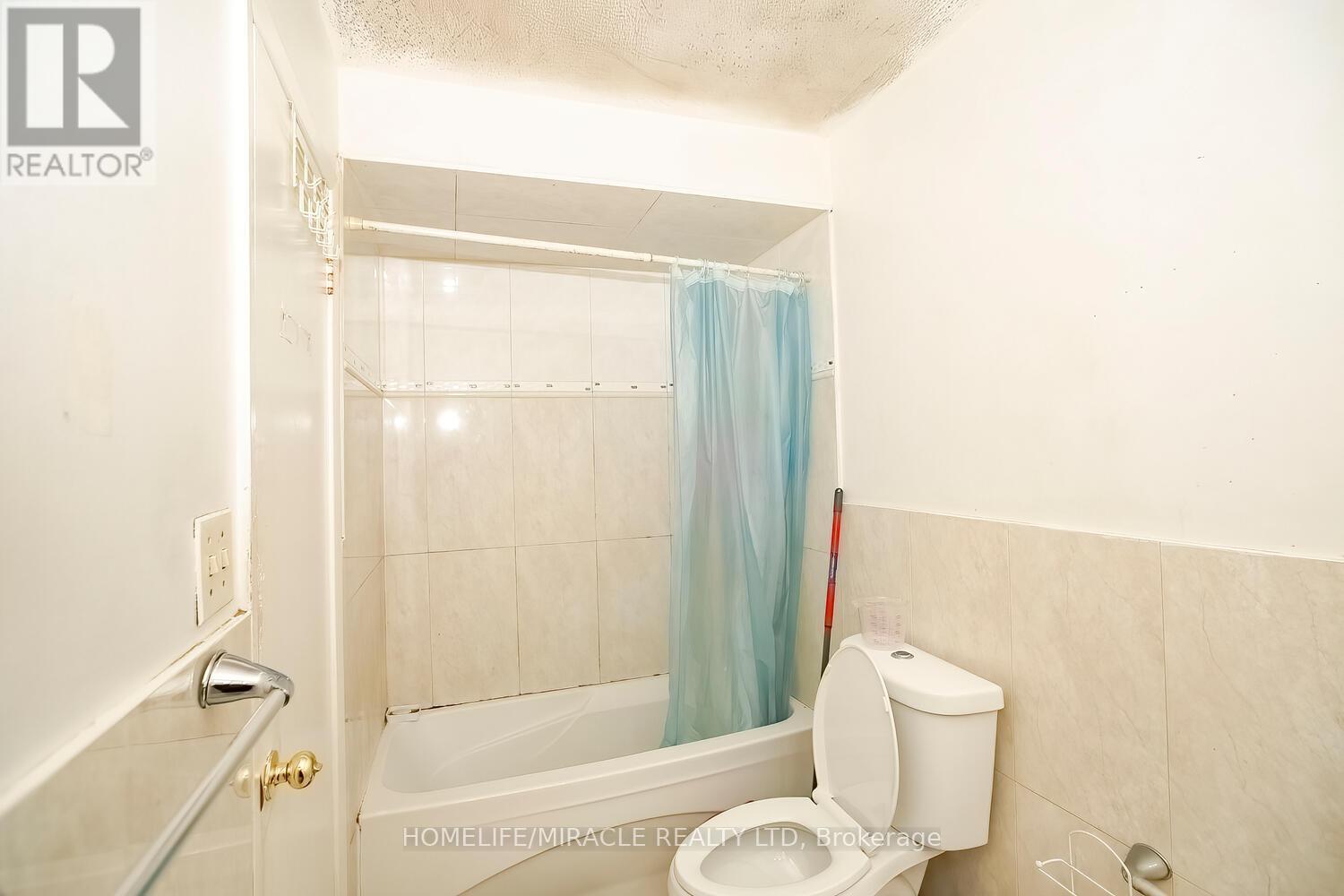 3436 Clara Drive, Mississauga, ON - Indoor Photo Showing Bathroom