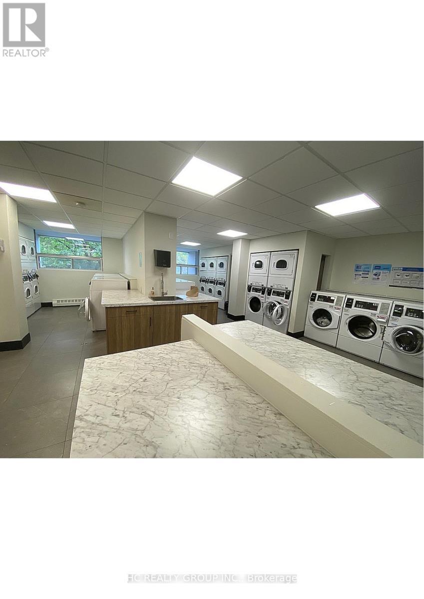 1903 - 150 Charlton Avenue E, Hamilton, ON - Indoor Photo Showing Other Room