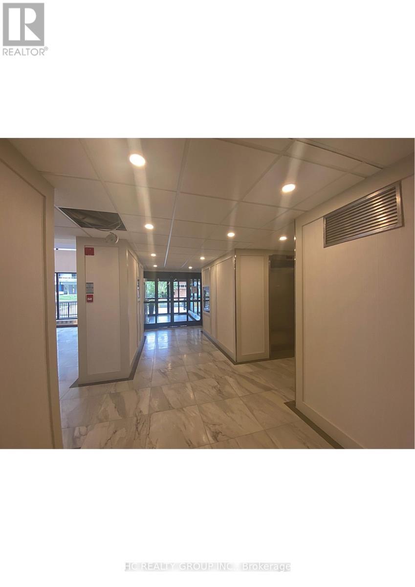 1903 - 150 Charlton Avenue E, Hamilton, ON - Indoor