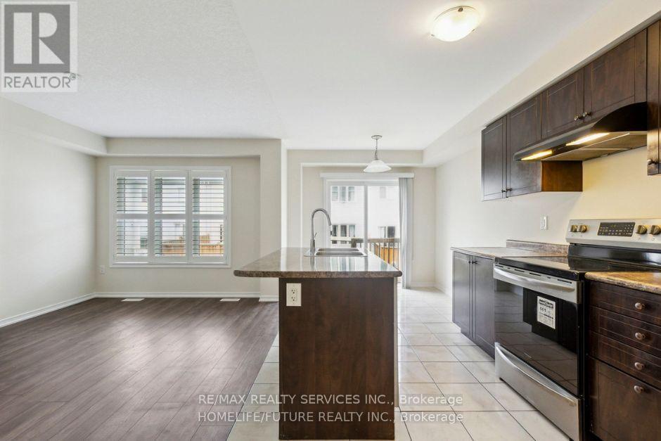 31 Cole Crescent, Brantford, ON - Indoor Photo Showing Kitchen