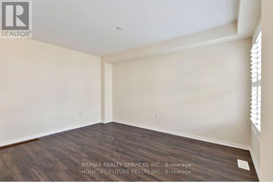 31 Cole Crescent, Brantford, ON - Indoor Photo Showing Other Room