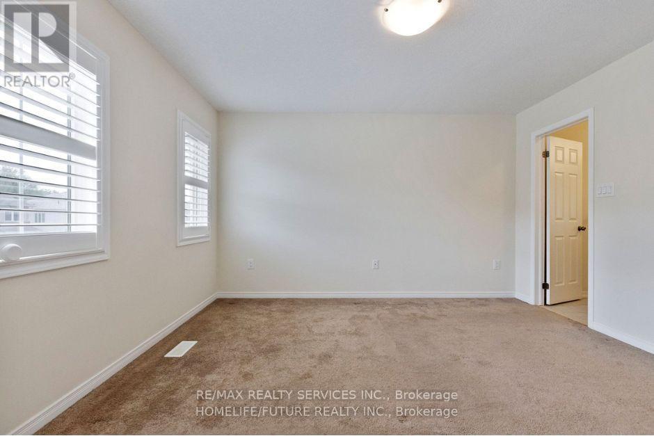 31 Cole Crescent, Brantford, ON - Indoor Photo Showing Other Room