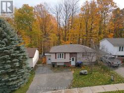 830 BIRCHWOOD DRIVE Midland, ON L4R 4Y2