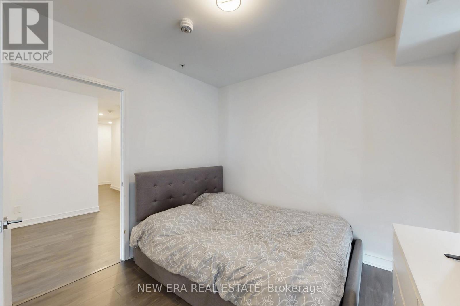 413 - 30 Samuel Wood Way, Toronto, ON - Indoor Photo Showing Bedroom