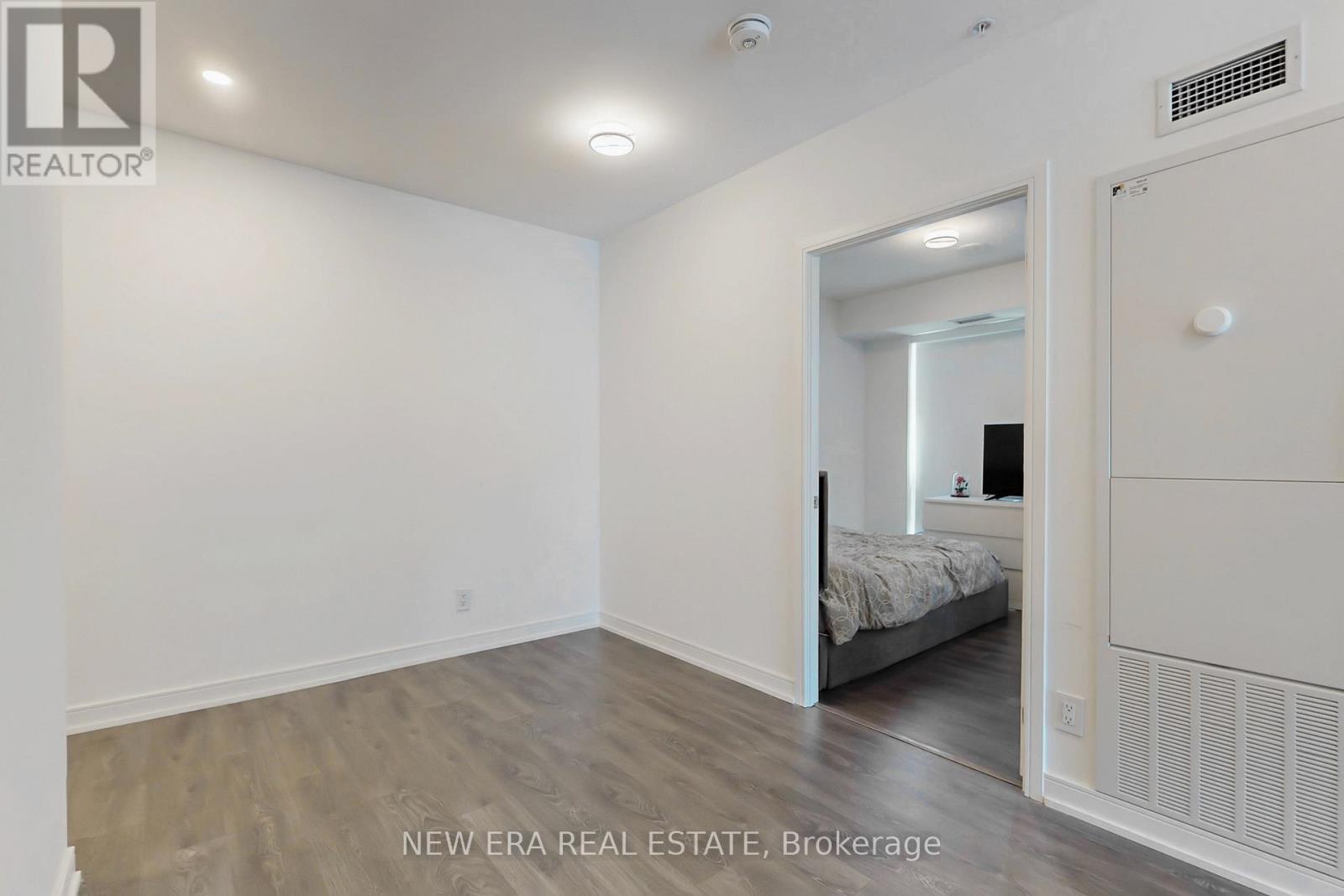 413 - 30 Samuel Wood Way, Toronto, ON - Indoor Photo Showing Other Room