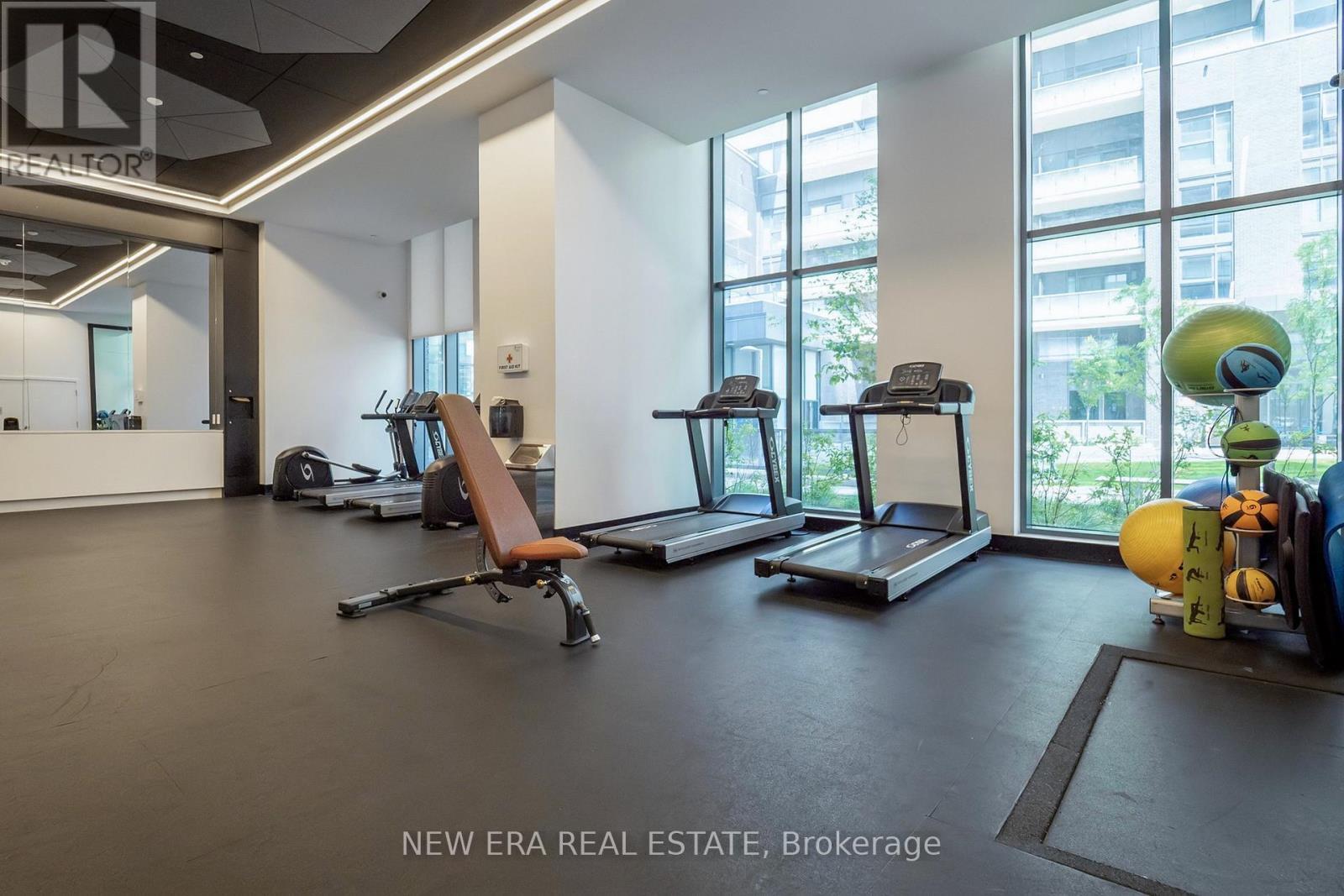 413 - 30 Samuel Wood Way, Toronto, ON - Indoor Photo Showing Gym Room