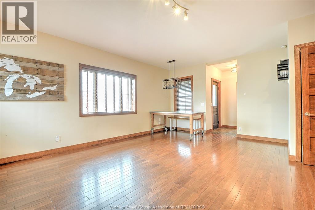 715 Walker Road, Windsor, ON - Indoor Photo Showing Other Room