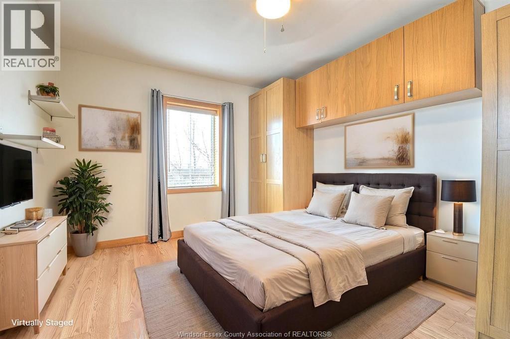 715 Walker Road, Windsor, ON - Indoor Photo Showing Bedroom