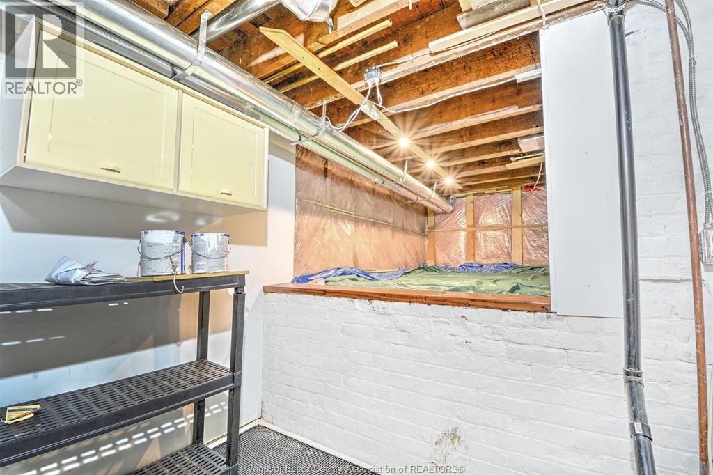 715 Walker Road, Windsor, ON - Indoor Photo Showing Basement