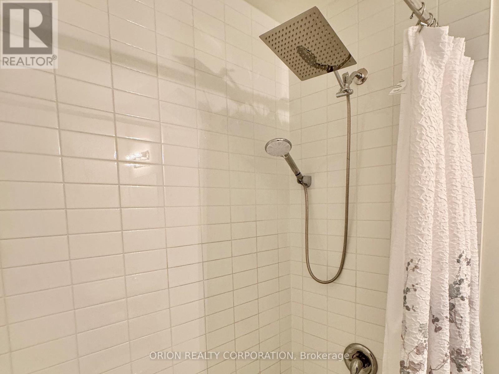 704 - 160 Densmore Road, Cobourg, ON - Indoor Photo Showing Bathroom