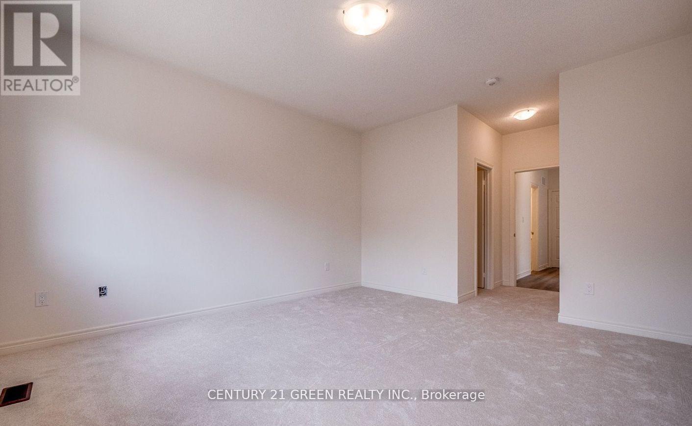 59 Hager Crk Terrace, Hamilton, ON - Indoor Photo Showing Other Room