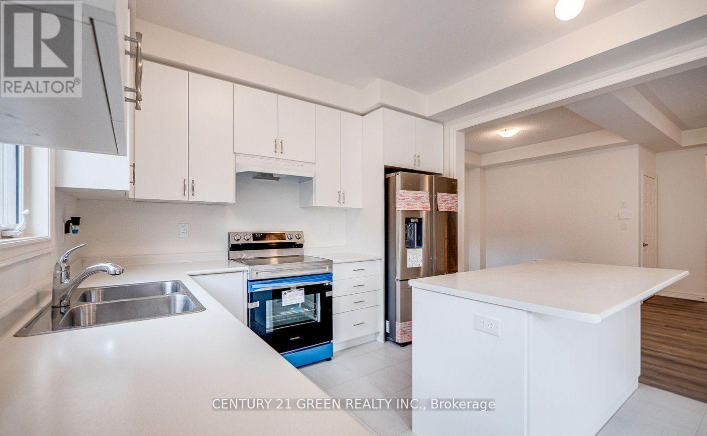 59 Hager Crk Terrace, Hamilton, ON - Indoor Photo Showing Kitchen With Double Sink
