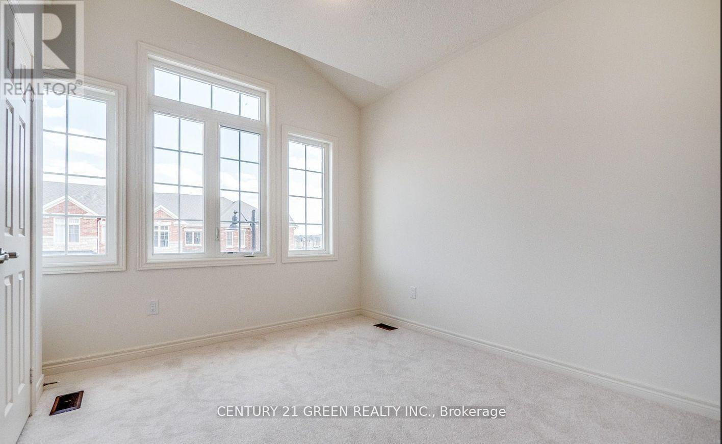 59 Hager Crk Terrace, Hamilton, ON - Indoor Photo Showing Other Room