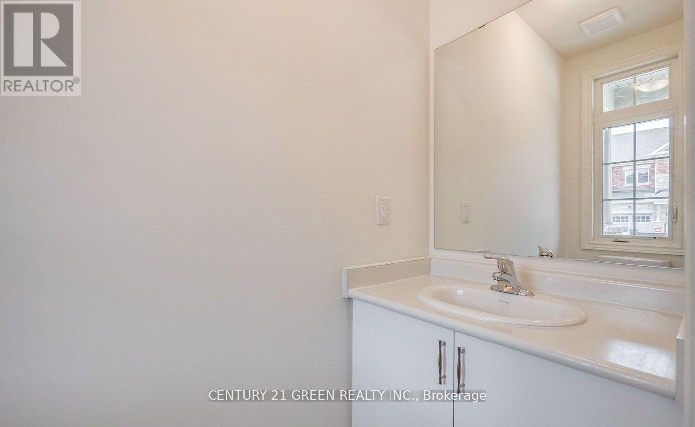 59 Hager Crk Terrace, Hamilton, ON - Indoor Photo Showing Bathroom