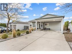 Lots of parking available -