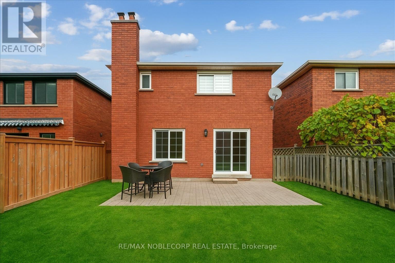 31 Mountfield Crescent, Vaughan, ON - Outdoor With Exterior