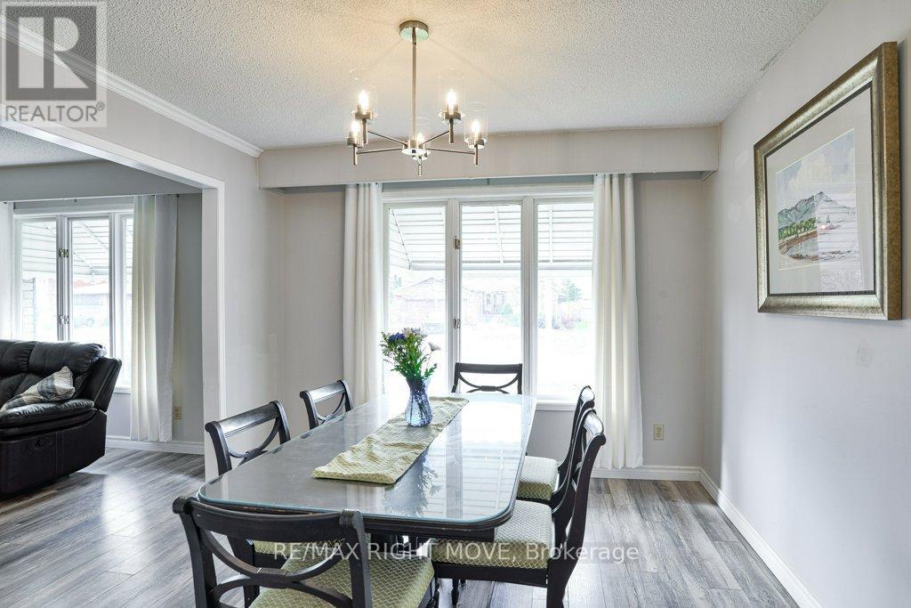 6 Lindsay Crescent, Orillia, ON - Indoor Photo Showing Dining Room