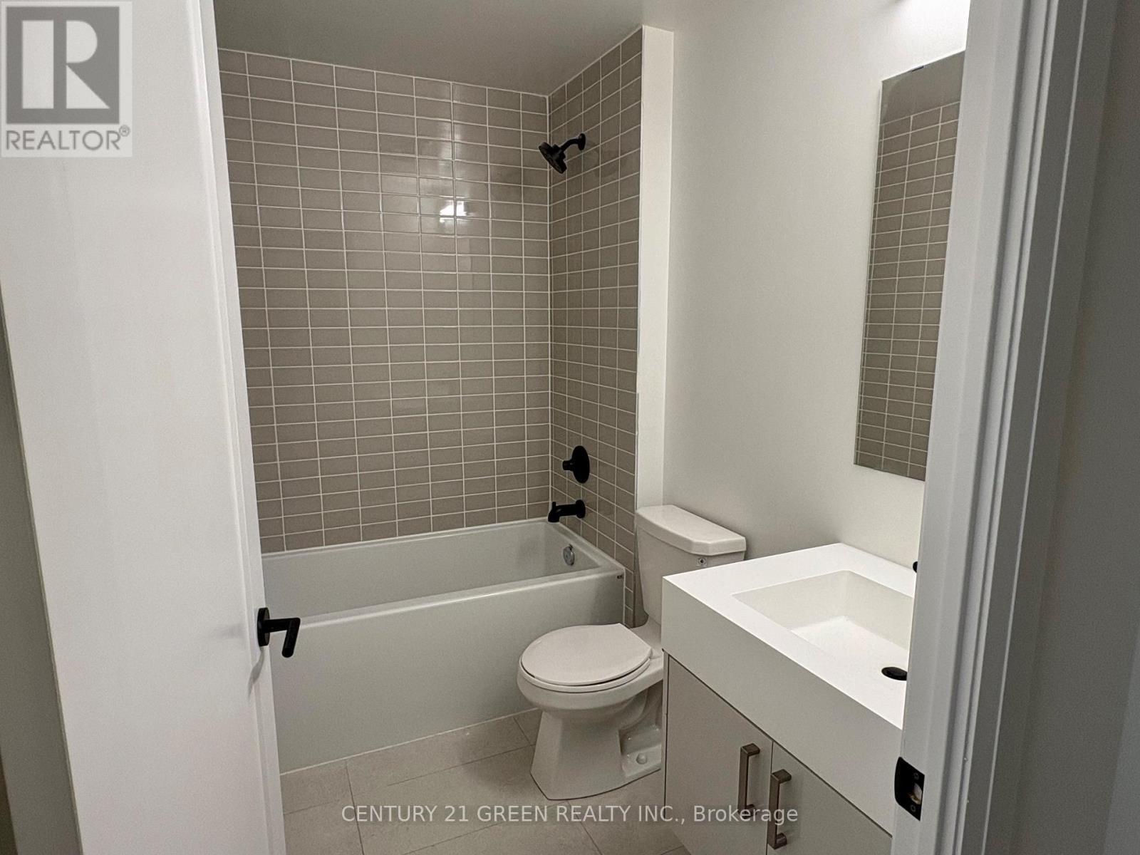 2805 - 280 Dundas Street W, Toronto, ON - Indoor Photo Showing Bathroom