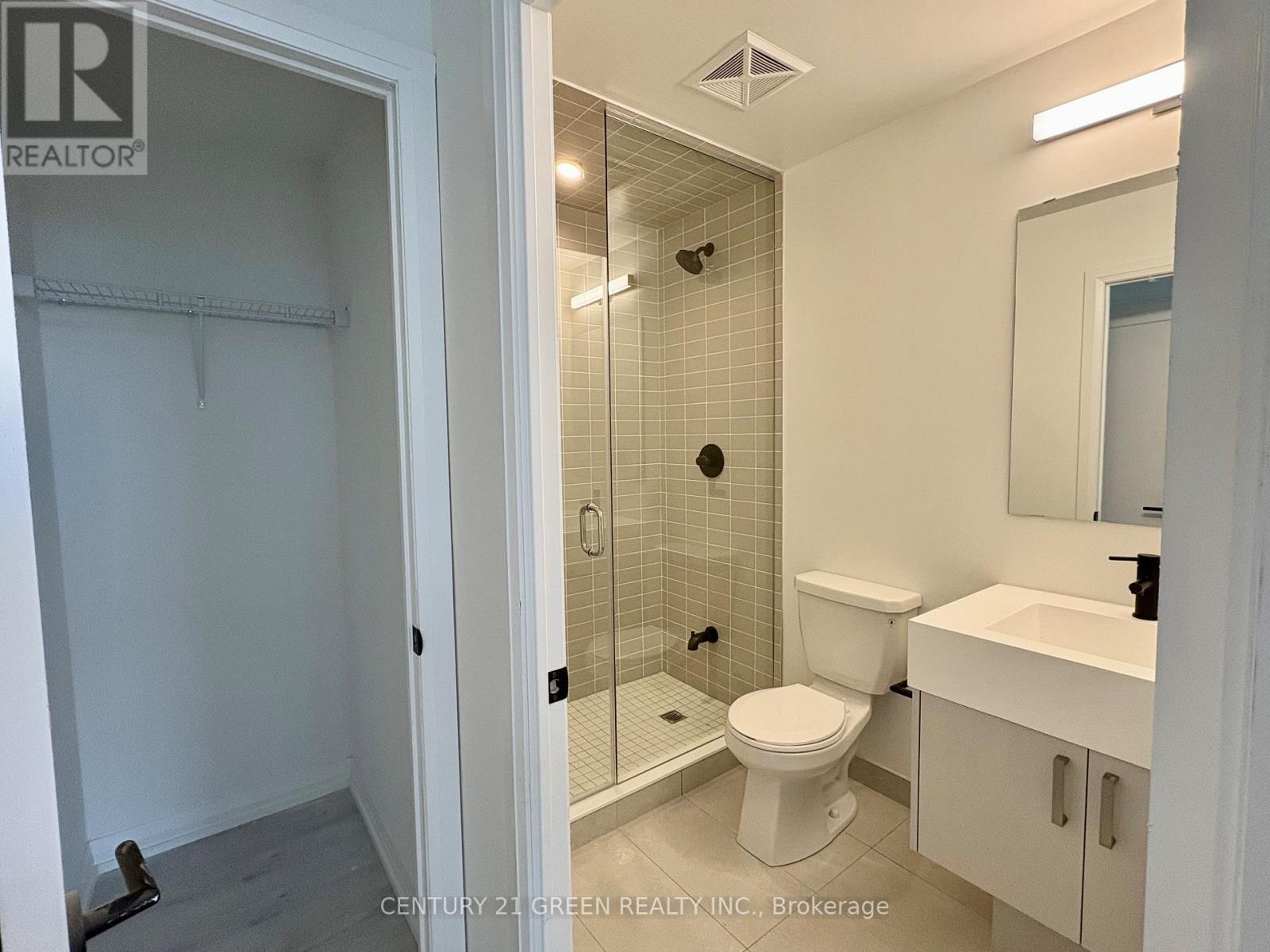 2805 - 280 Dundas Street W, Toronto, ON - Indoor Photo Showing Bathroom