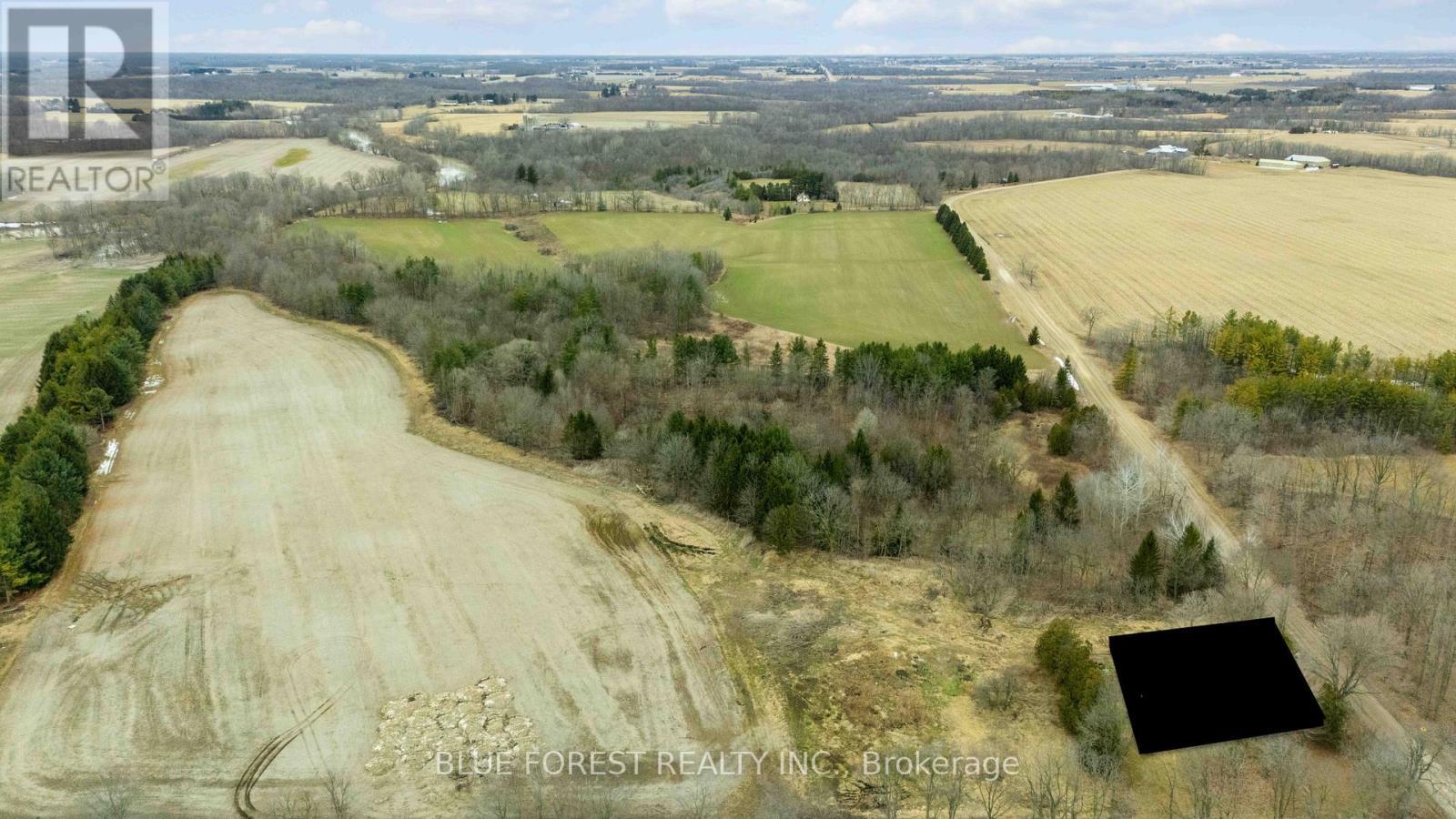 21189 Dundonald Road, Southwest Middlesex, ON