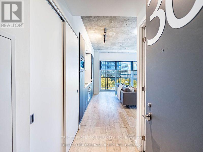 304 - 170 Bayview Avenue, Toronto, ON - Indoor Photo Showing Other Room