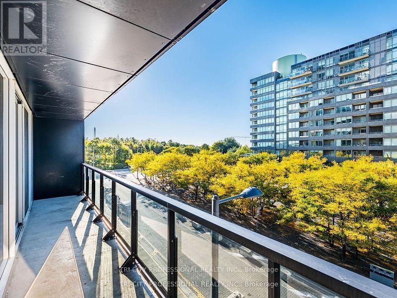 304 - 170 Bayview Avenue, Toronto, ON - Outdoor With Balcony