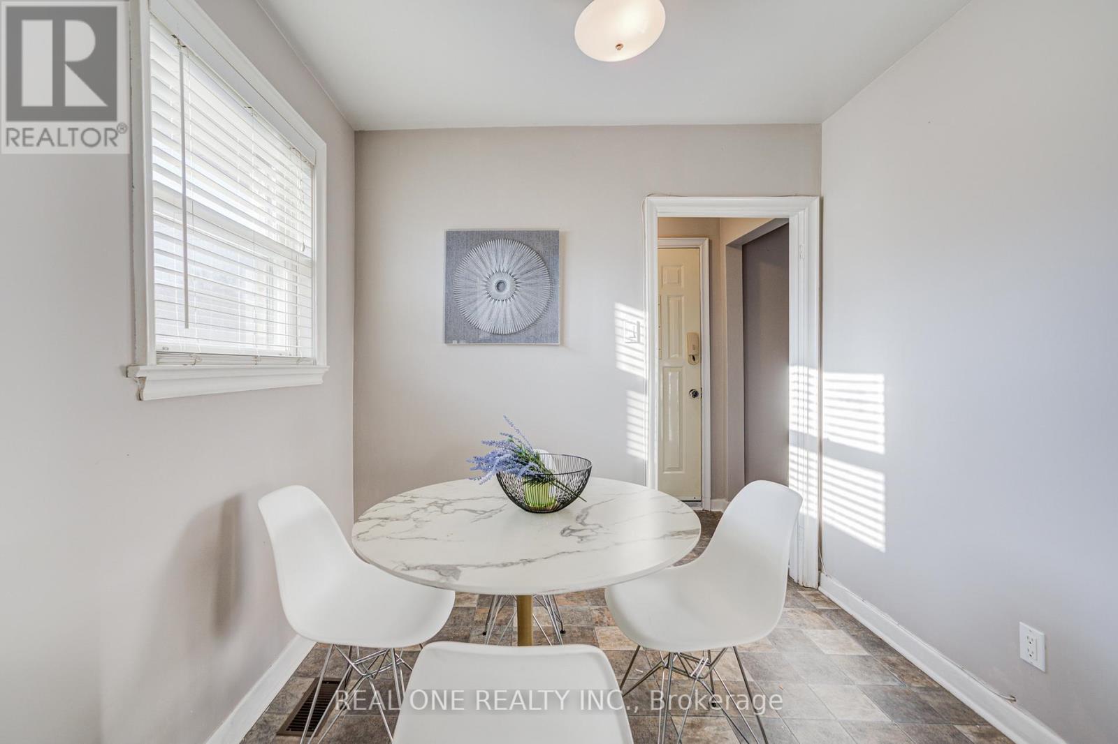 73 Farmbrook Road, Toronto, ON - Indoor Photo Showing Dining Room