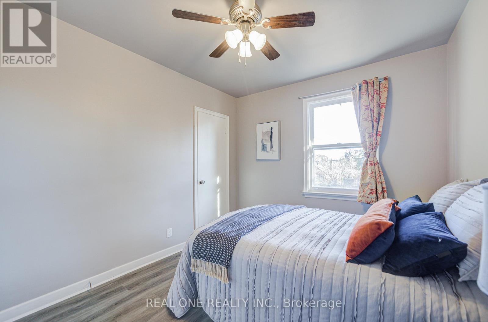 73 Farmbrook Road, Toronto, ON - Indoor Photo Showing Bedroom